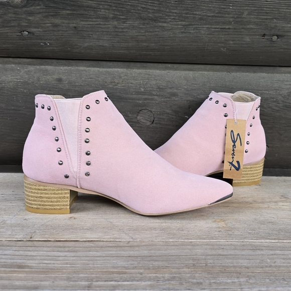 Seven7 NEW!! Pixie Pink, Vegan Suede, Studded, Pointy Toe, Bootie WMS 7M - Picture 5 of 16